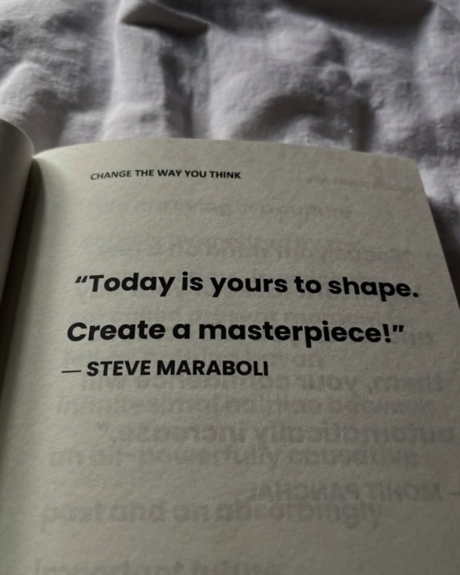 Alexandra_Luxe's tweet image. Today is the perfect opportunity to shape and create your own masterpiece. Dive deep into your creativity and let your ideas flourish.🌈🖼️ #UnleashYourCreativity #DeepWorld #ArtisticExpression