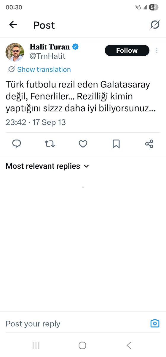 onorewankenobi's tweet image. Bu herif Sabah haber müdürü. Sakin davranış şekline rağmen kulübün taraftarı kışkırttığını söylüyor. Bu herif objektif olacak da bizimle ilgili haber yapacak. Utanmadan yazdıkları ekran görüntülerinde. Kimlerle mücadele ettiğimizi bilin.