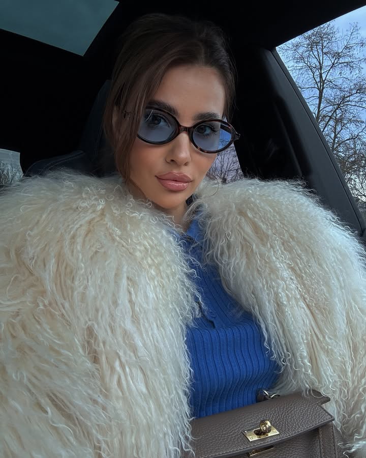 SophiaKrlszb's tweet image. Merry Christmas!🎄🕊️
#MerryChristmas2025  #SmartNews