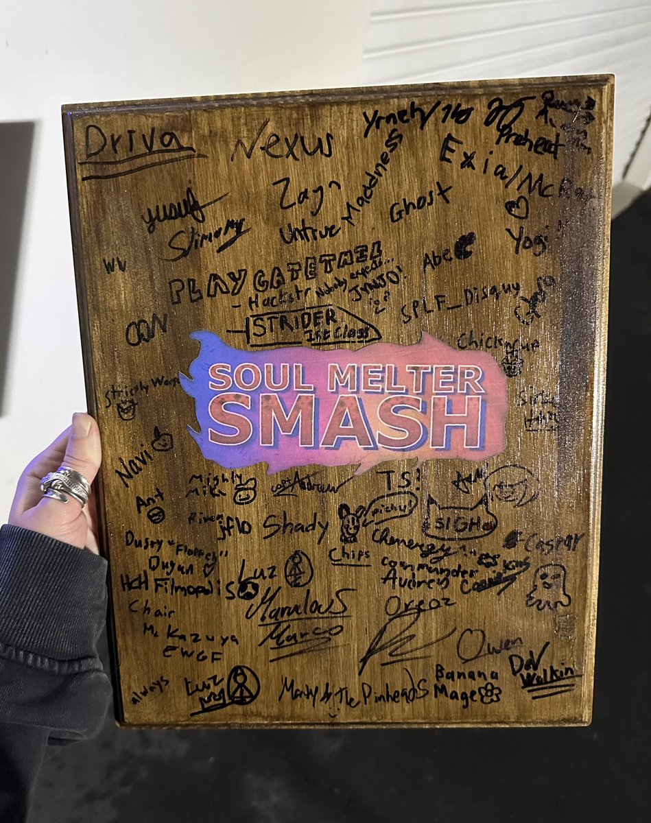 affixtwin's tweet image. SMS was so important to so many people. Thank you @GamerLatamMX and @ItsConnieKins for creating such a special place and for giving me a second home. I’m gonna miss it very much.