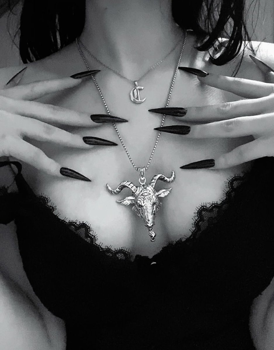 solita_moon's tweet image. 