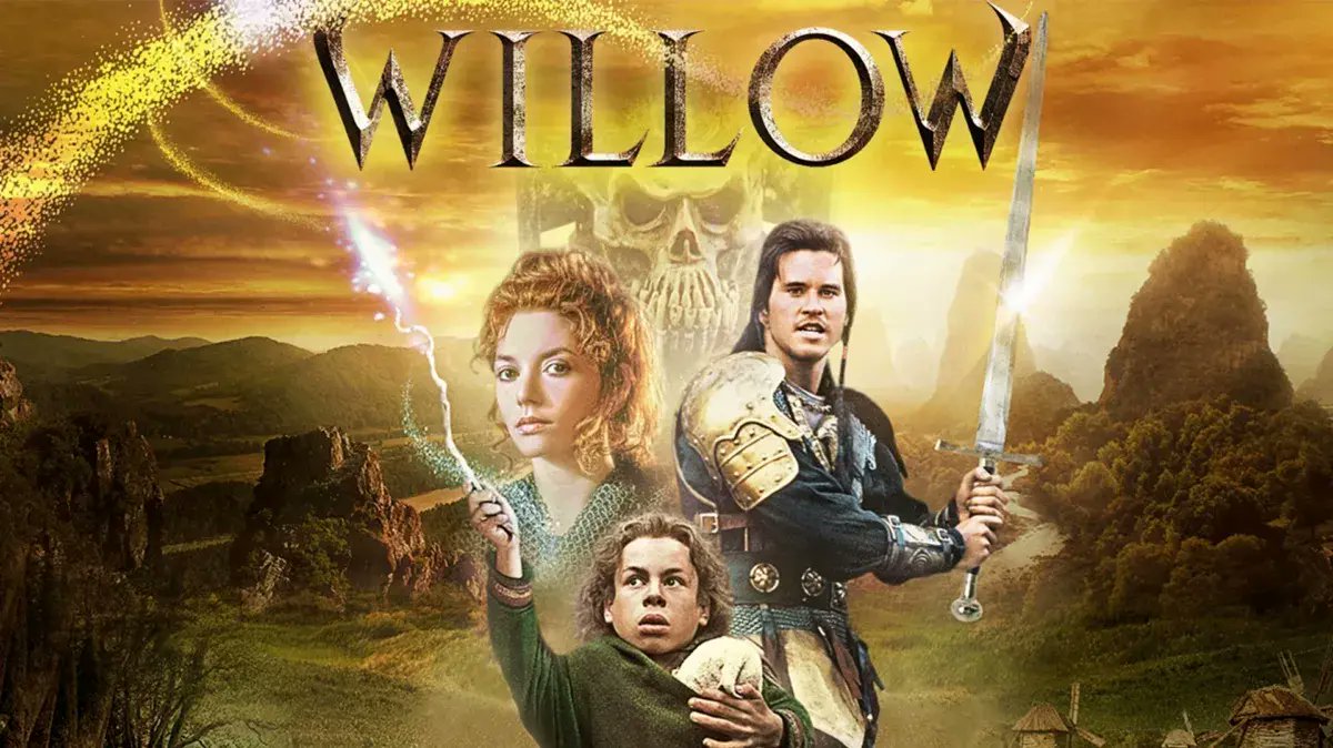 MedInfinityES's tweet image. 📽 El Blockbuster: #Willow en @cuatro 

Una prisionera da luz a una niña que arroja al río en su cuna para que evitar que la atrape la malvada reina Bavmorda. Arrastrada por la corriente, la niña llega al pueblo de un enano: Willow

En #MediasetInfinity ♾
dozz.es/t7bwk65