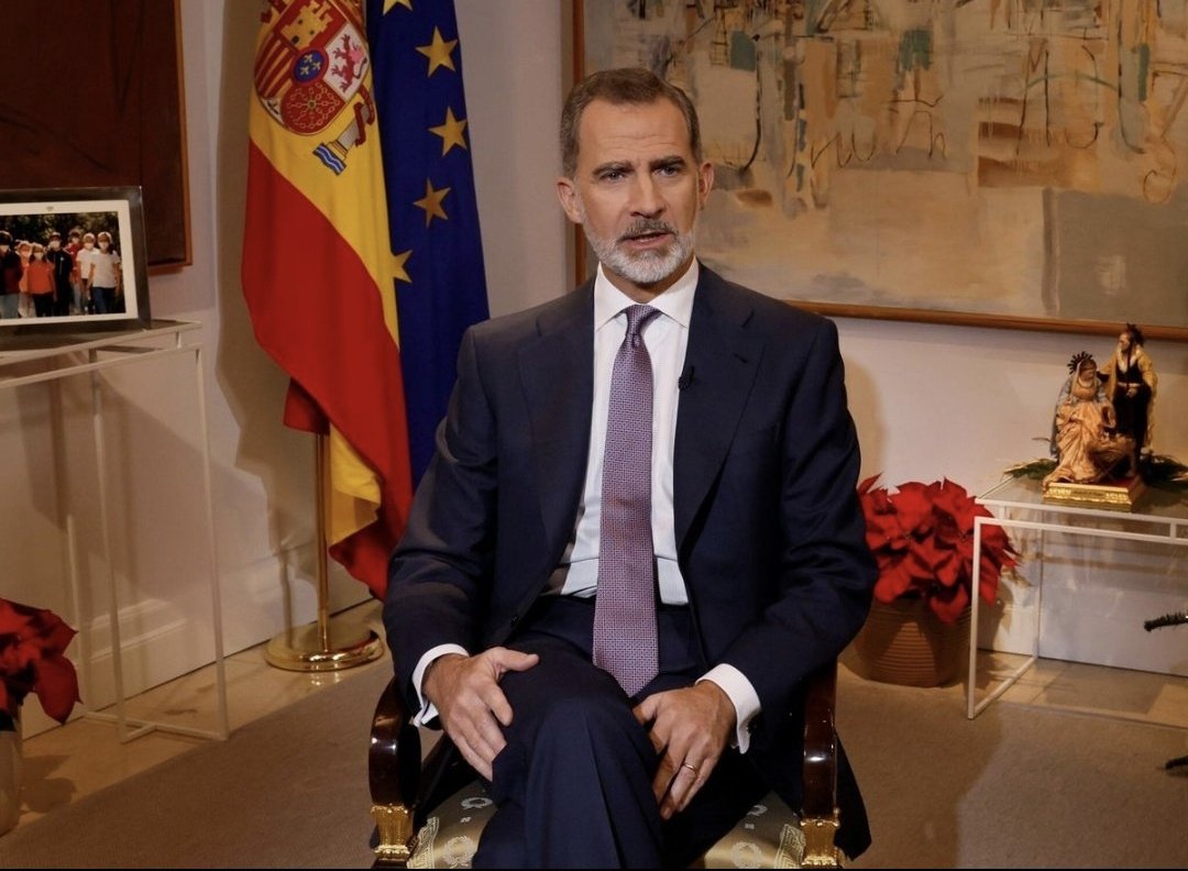 JavierO66080535's tweet photo. ... Hoy Felpudo VI se ha quitado la careta, alerta sobre el cremiento de los extremistas, refiriendose a Vox, y pasa por alto la corrupcion... Asco infinito, abajo el rey... https://t.co/HksLtYiI7s
