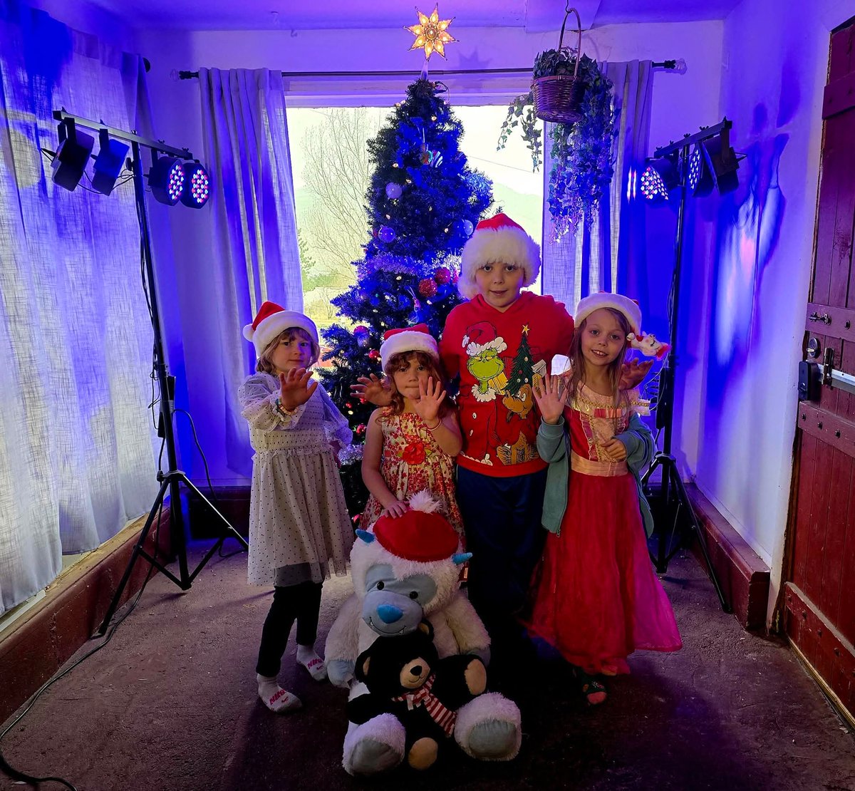 Meeting my fate on the road I took to avoid it, by <a href="/MartinHackworth/">Martin Hackworth</a> <a href="/tonyjerris/">Tony Jerris</a> 
open.substack.com/pub/martinhack…