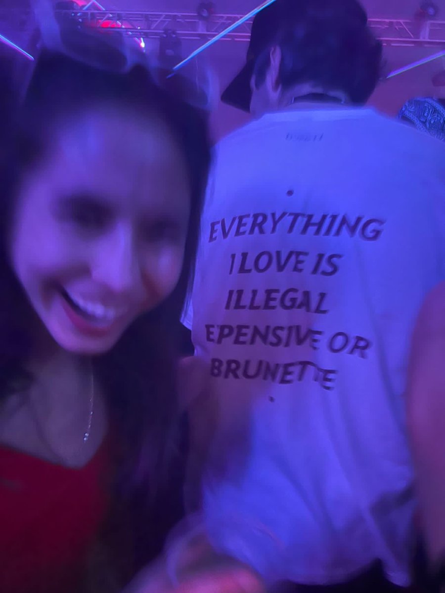 shirtsthtgohard's tweet image. 