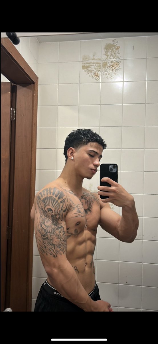 Navde01's tweet image. Nem dar pra notar a diferença 😌