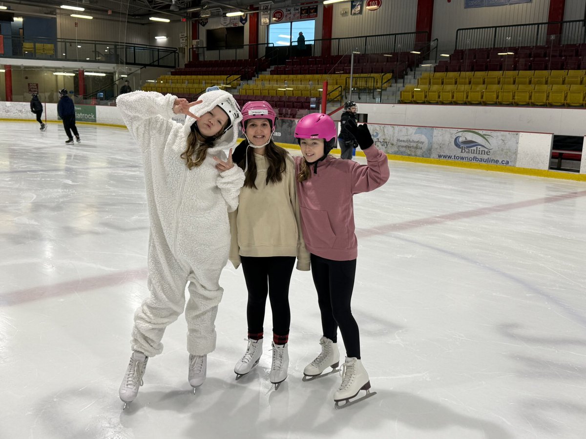 The grade 6 classes had a fantastic day at their skating session