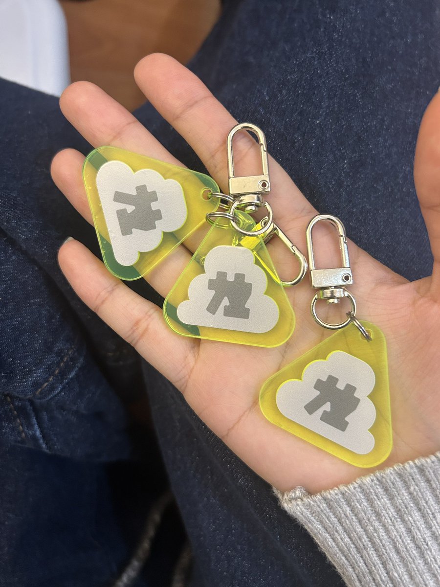 _koooi_'s tweet photo. Made these keychains for fun for my new shop logo
Finally got to try making smt w these neon green acrylics they look so gooooooood so yummmmm https://t.co/qYDozTnhaS