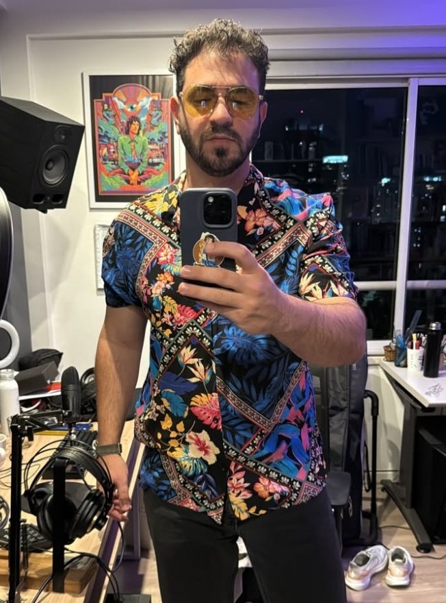 divineolgaa's tweet image. mi vieja: no te vayas a preparar tan temprano para las fiestas
yo el 24 a las 2 de la tarde: