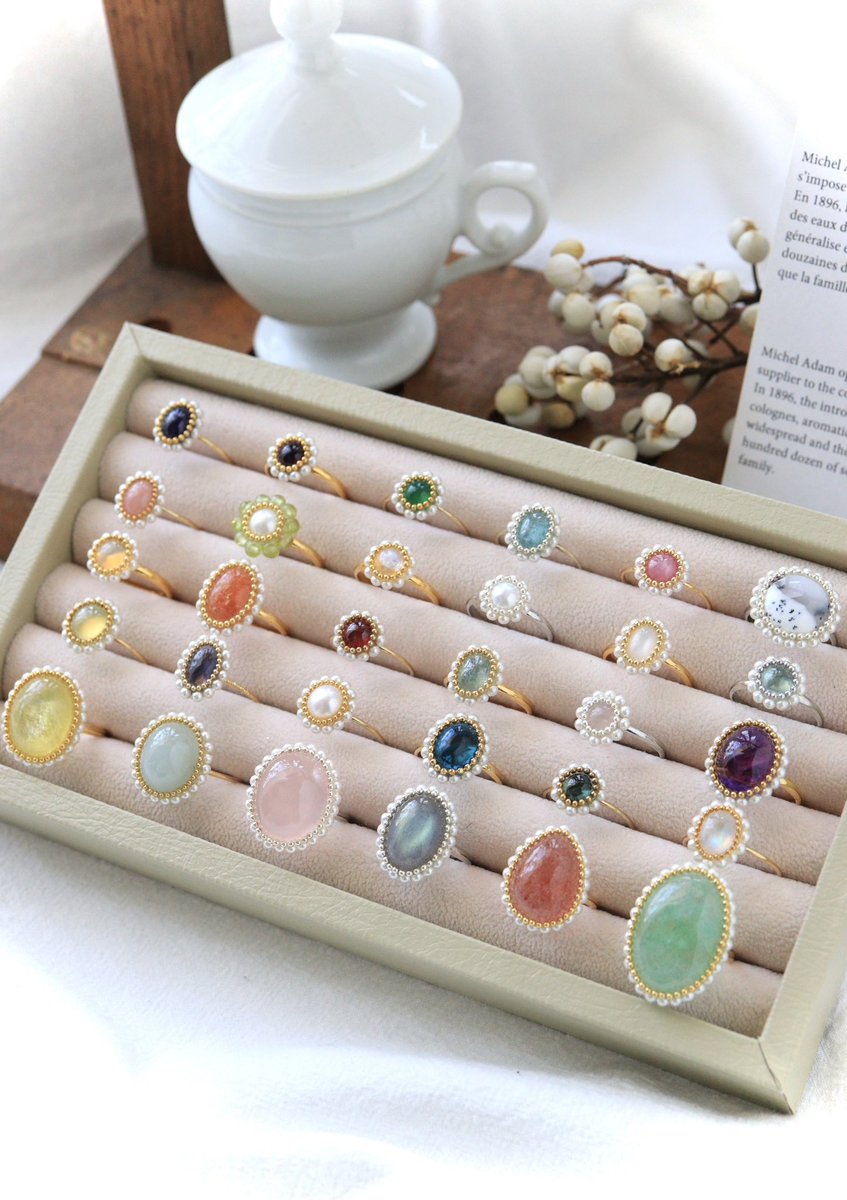 ✤🎄クリスマス企画🎄✤

❄️12/13(土)~12/25(木)

Yujビジューアクセサリー✴︎

8000以上のお買い物で送料無料とさせて頂きます🎄🎄

是非遊びに来て下さいね❄️⛄️🎁

minne.com/@anzusan777