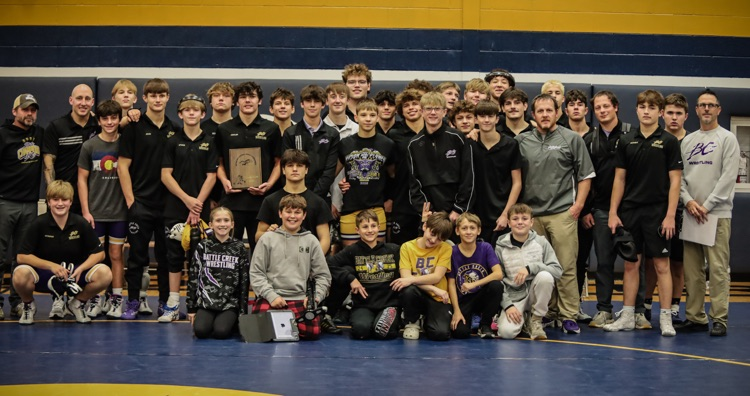 The Braves wrestling team went 5-0 on the day, defeating Raymond Central in the finals to win the Raymond Central Dual Tournament. #BuiltDifferent