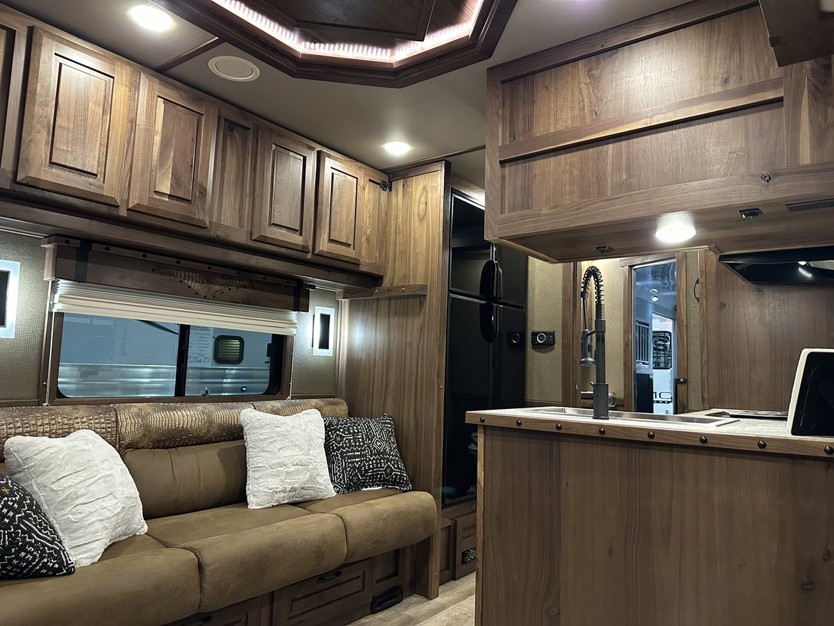 smc_trailers's tweet photo. ✨SHOWSTOPPING✨ Laramie on display at NFR!! 🎲 

This one’s located upstairs at the Las Vegas Convention Center with National Trailer Source and features some 🔥 options! 

SMC The Difference at https://t.co/Nll8BCpn0p. 💪 #SMCTrailers https://t.co/LsPvBsv5zF