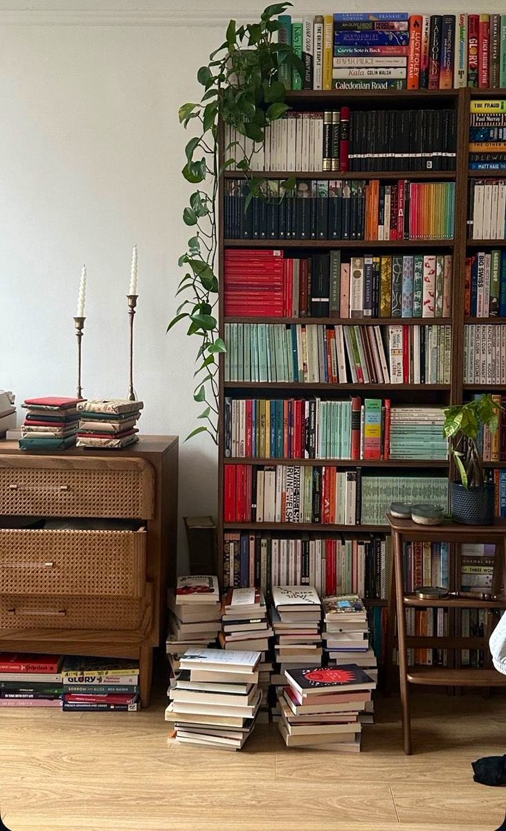 «En los libros nunca encontramos nada más que a nosotros mismos. Curiosamente, eso siempre nos produce un gran placer, y decimos que el autor es un genio».

Thomas Mann ✍️