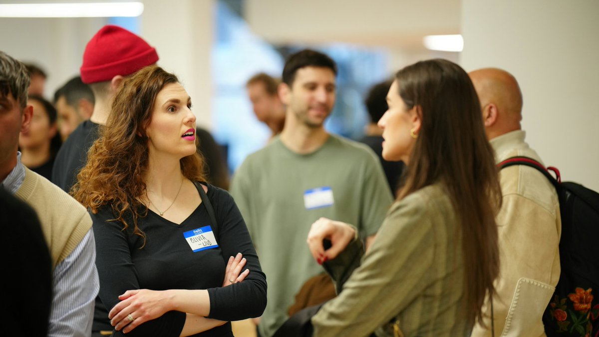 Everything Marketplaces(@marketplaceshq) 커뮤니티를 위해 2025년 결산 자료를 정리하면서 올해가 얼마나 정신없는 한 해였는지 새삼 느끼고 있습니다.
저희는 2,800명 이상의 회