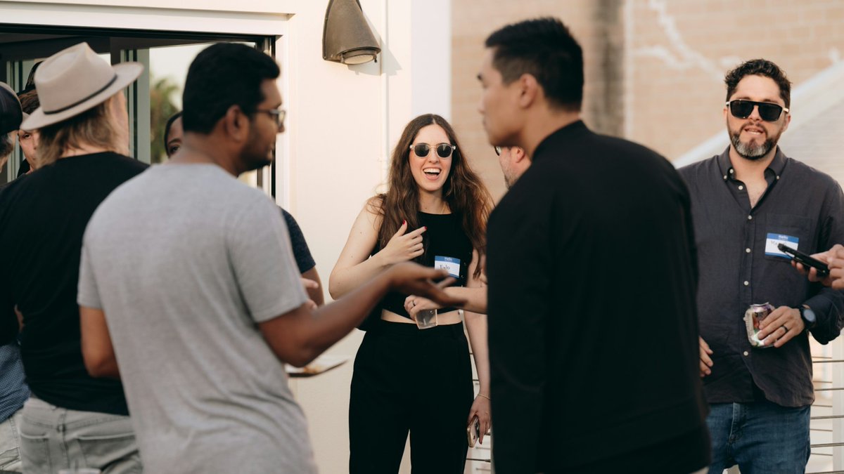 Everything Marketplaces(@marketplaceshq) 커뮤니티를 위해 2025년 결산 자료를 정리하면서 올해가 얼마나 정신없는 한 해였는지 새삼 느끼고 있습니다.
저희는 2,800명 이상의 회