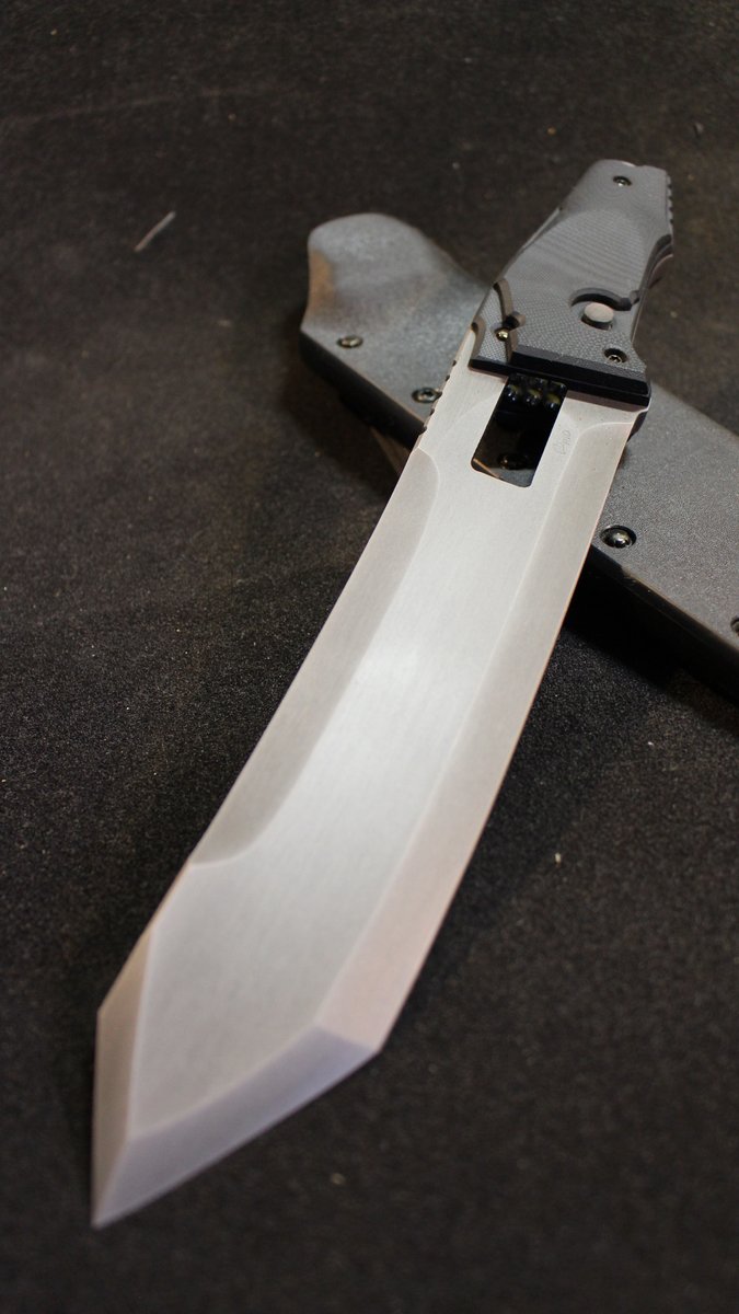 2番、LLC-32“TSI-ZHUI” ツィ・ズーイは北アメリカ、オーセイジ民族の