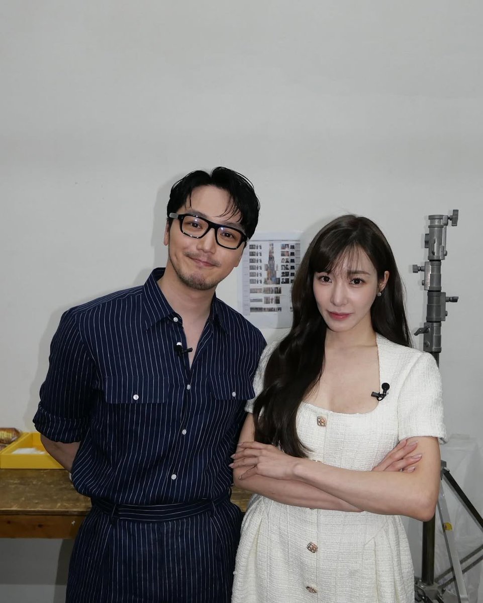 GGBrasilII's tweet photo. Tiffany vai casar? 👰😱
Gente calma, mas tá rolando aí um RUMOR de que o ator Byun Yo-han e a Tiffany estão namorando e irão se casar, eles se conheceram nas filmagens do drama "Uncle Sam-sik".
Se for real daremos muito apoio ao casal, mas vamos aguardar mais informações. https://t.co/cPeLQv7LH3