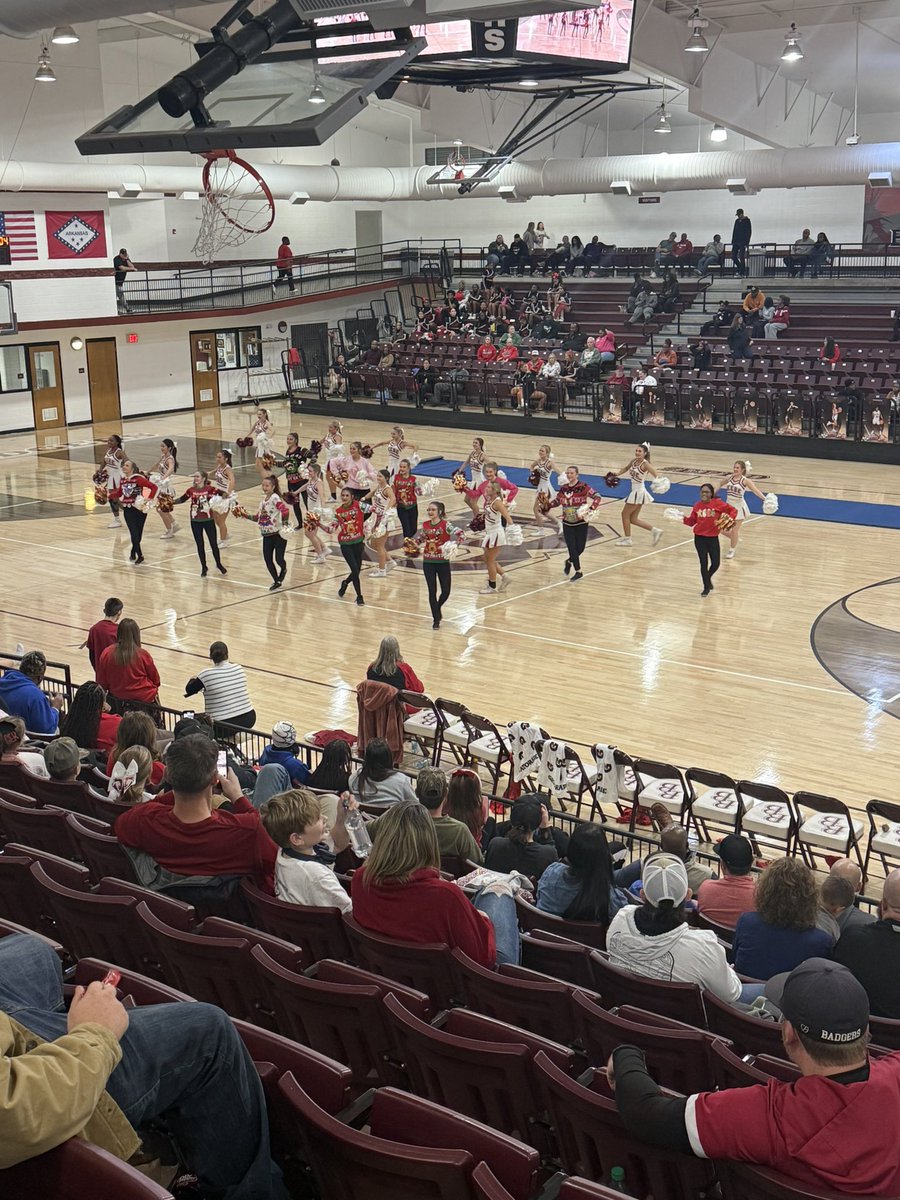 Our cheerleaders and dance team absolutely crushed it at halftime tonight 🎄✨So much energy, school spirit, and Christmas cheer on full display. Great job, Badgers! 🦡🎅#bprd