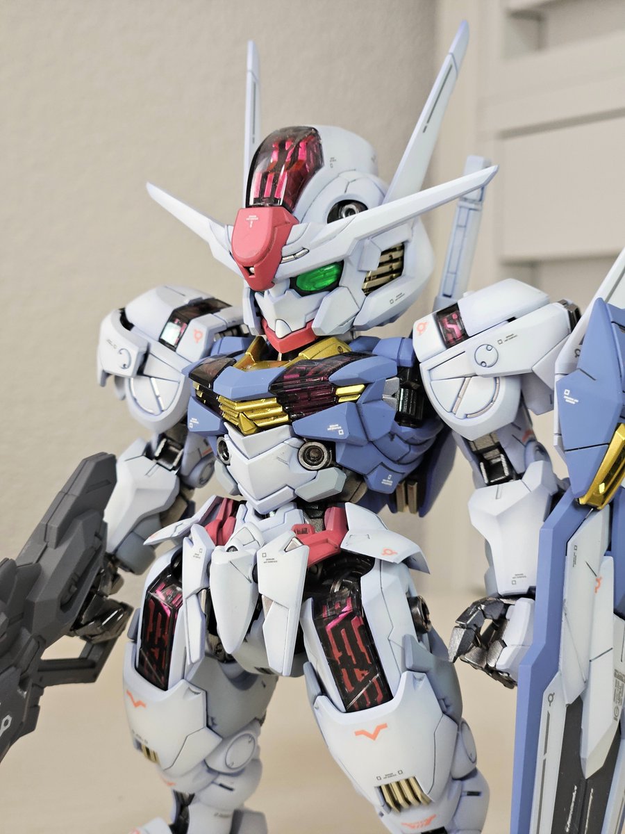 【ガンプラ全塗装】MGSDガンダムエアリアル【グラデーション塗装】 MGSDガンダムエアリアル、全塗装完成！ ホワイトはグラデーション塗装