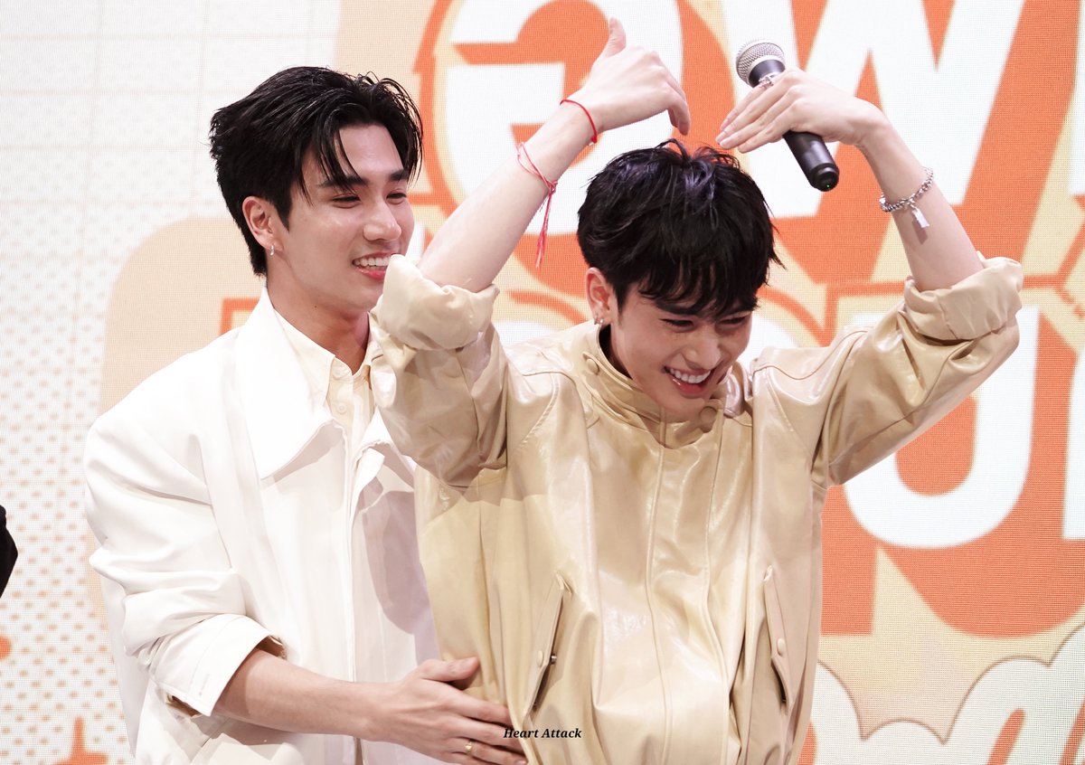 xheart_attackx_'s tweet photo. ยิ้มจนปวดแก้มไปหมดดดดด🥺🤏
PERTHSANTA HYDRATING
#HadaLaboxPerthSanta #HadaLaboxPerthSantaSkinCafe https://t.co/nymAFyntx4