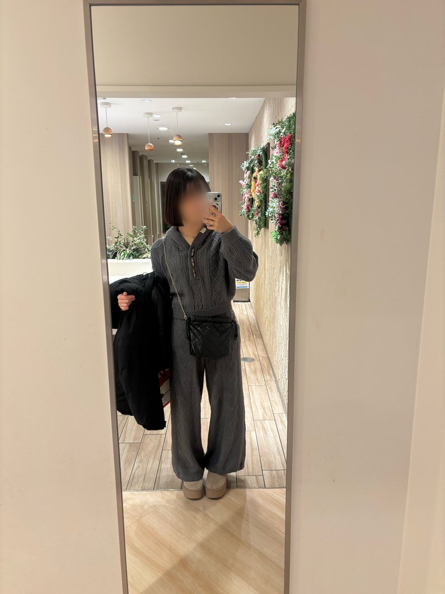 トイレなんだけどさ可愛すぎて思わず撮っちゃった📸
ほんとに可愛すぎる大優勝ᐢ ̥_  ̫ _ ̥ᐢ♡
JIMWAGと過ごす冬超たのしみだな〜☃️

 #平成フラミンゴ  #平成フラミンゴにこ  #jimwag 平フラ にこ
<a href="/___nicoichi___/">【平成フラミンゴ】NICO</a>