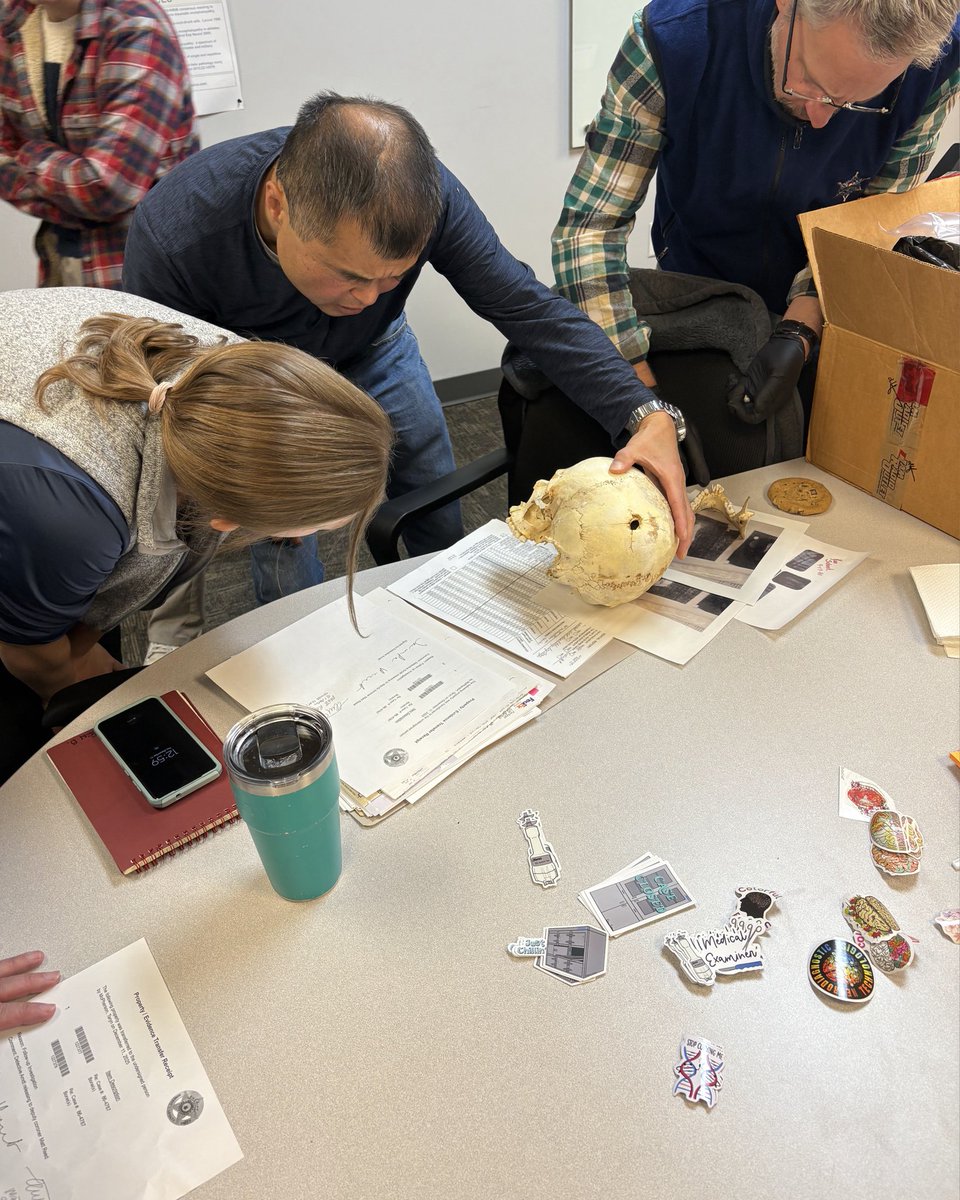 BreakTheCaseNP's tweet image. With our agency's odontologist and Coroner yesterday, comparing the skull from our 1986 UHR case to dental xrays of a missing man from ND, based on a new tip. Feeling confident we can give him his name back and solve his homicide @jenbucholtzPI #breakthecase