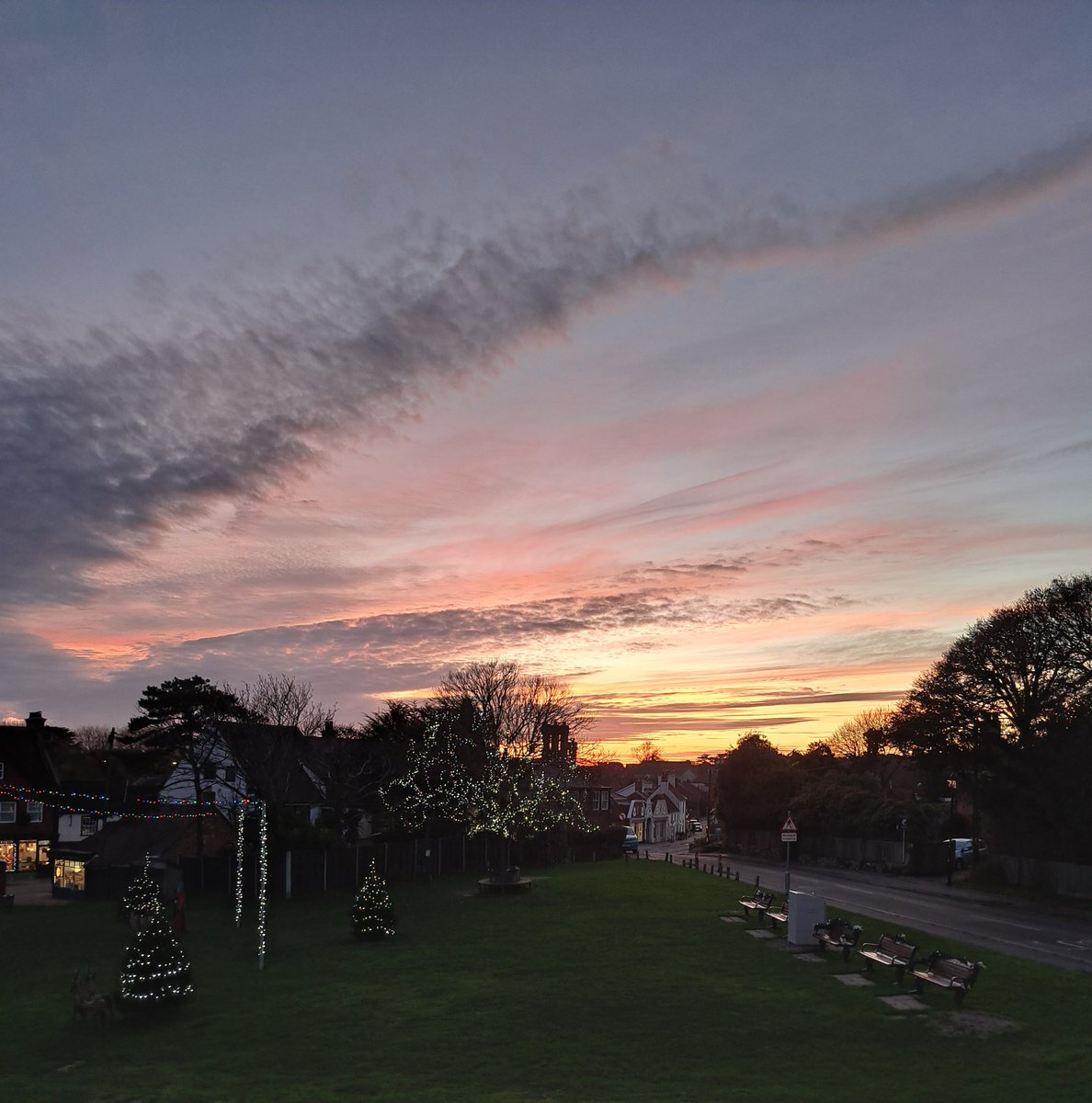 Lovely sunset earlier. #FridayVibes