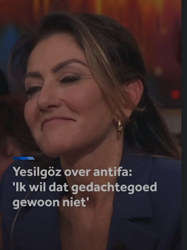rzuaslan's tweet photo. Ik zou graag zien dat Nederlandse journalisten en linkse politici onze populistische en fascistische politici ook op deze manier bevragen, wanneer ze weer eens spreken over antifa als terroristische organisatie. Het is zo simpel. π #DoeHet https://t.co/Ydouh9Oj4O