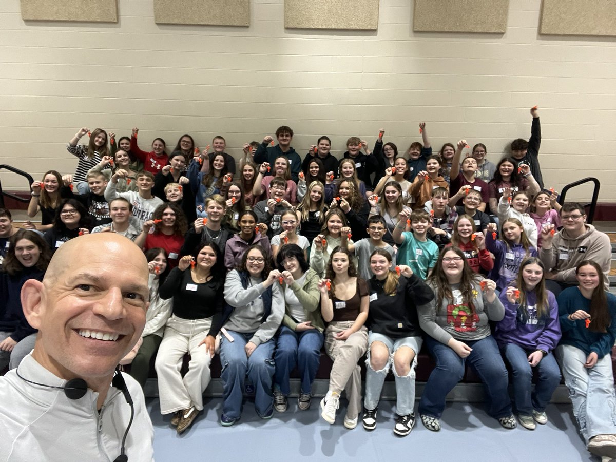 HearTedTalk's tweet photo. It is always wonderful to work with Ms. Megan Macke and her students at Vinton County MS!  Honored to share my leadership workshop with her students today and I am appreciative of the Gallia-Vinton ESC for the opportunity!  #IFeelGreat https://t.co/aRk8D0wY7k