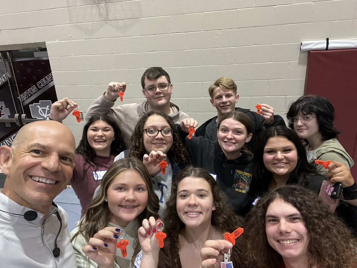 HearTedTalk's tweet photo. It is always wonderful to work with Ms. Megan Macke and her students at Vinton County MS!  Honored to share my leadership workshop with her students today and I am appreciative of the Gallia-Vinton ESC for the opportunity!  #IFeelGreat https://t.co/aRk8D0wY7k