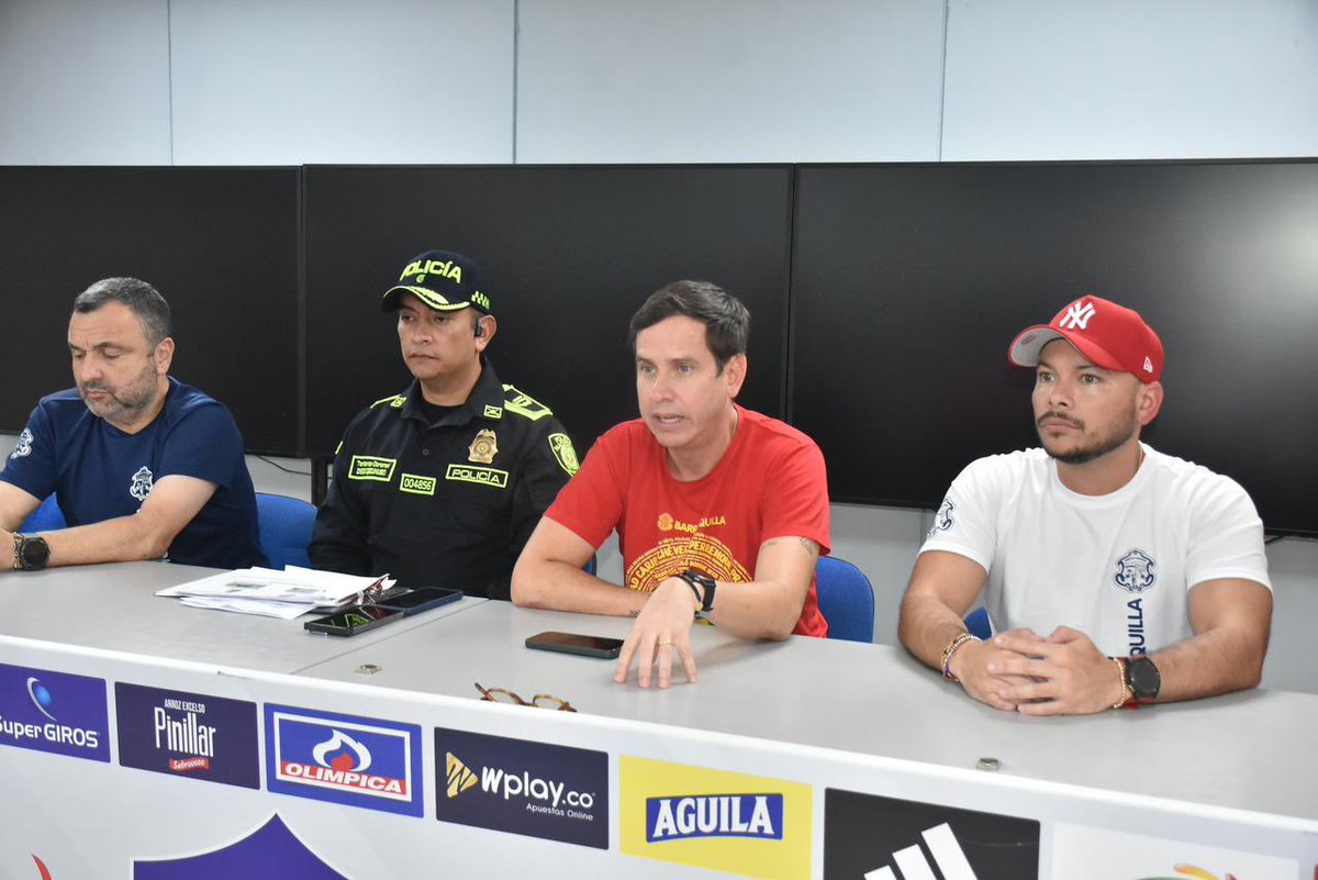 Todo listo para <a href="/JuniorClubSA/">Junior FC</a> vs. <a href="/cdtolima/">Club Deportes Tolima</a> hoy en el Metro.

Ya está instalado el PMU, donde autoridades locales, Policía, Ejército y Ministerio Público coordinan la seguridad y la logística para que el partido se desarrolle en orden y la afición lo disfrute en sana convivencia.