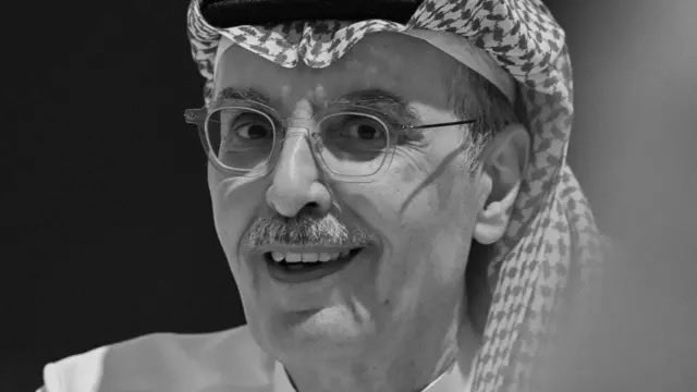 sahamtt's tweet photo. يا ليتني بدلت نورك بظلمه
وإخترت لي غيرك من الناس معشوق https://t.co/pUEclaaSLW