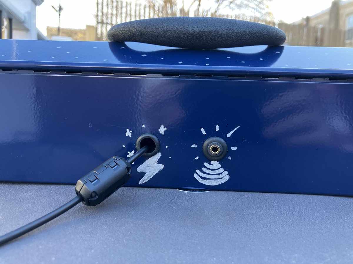 soon_come_sound's tweet image. 🔵 Real deal spring reverb powered by USB in a blue toolbox enclosure, going out to a customer today. #springreverb #dubreggae #soundsystem #diyaudio