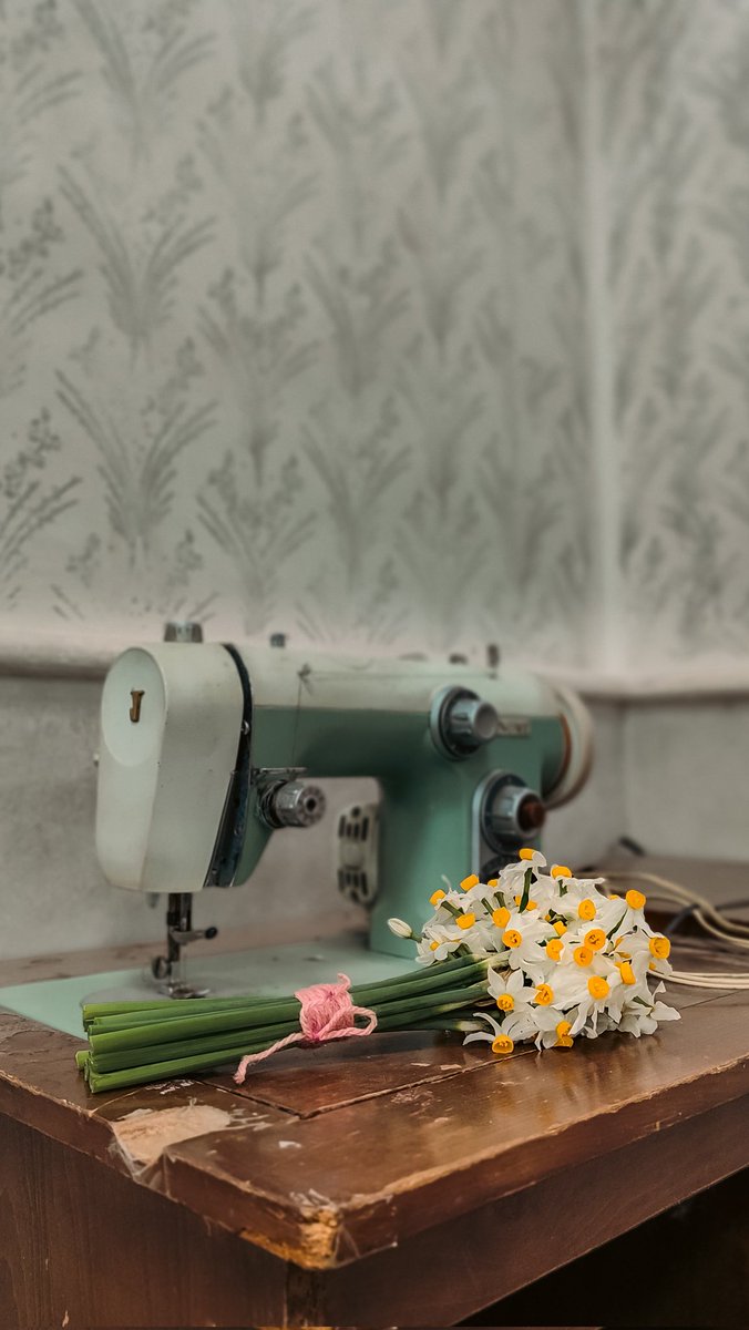 ف‌رشته؛ tweet media