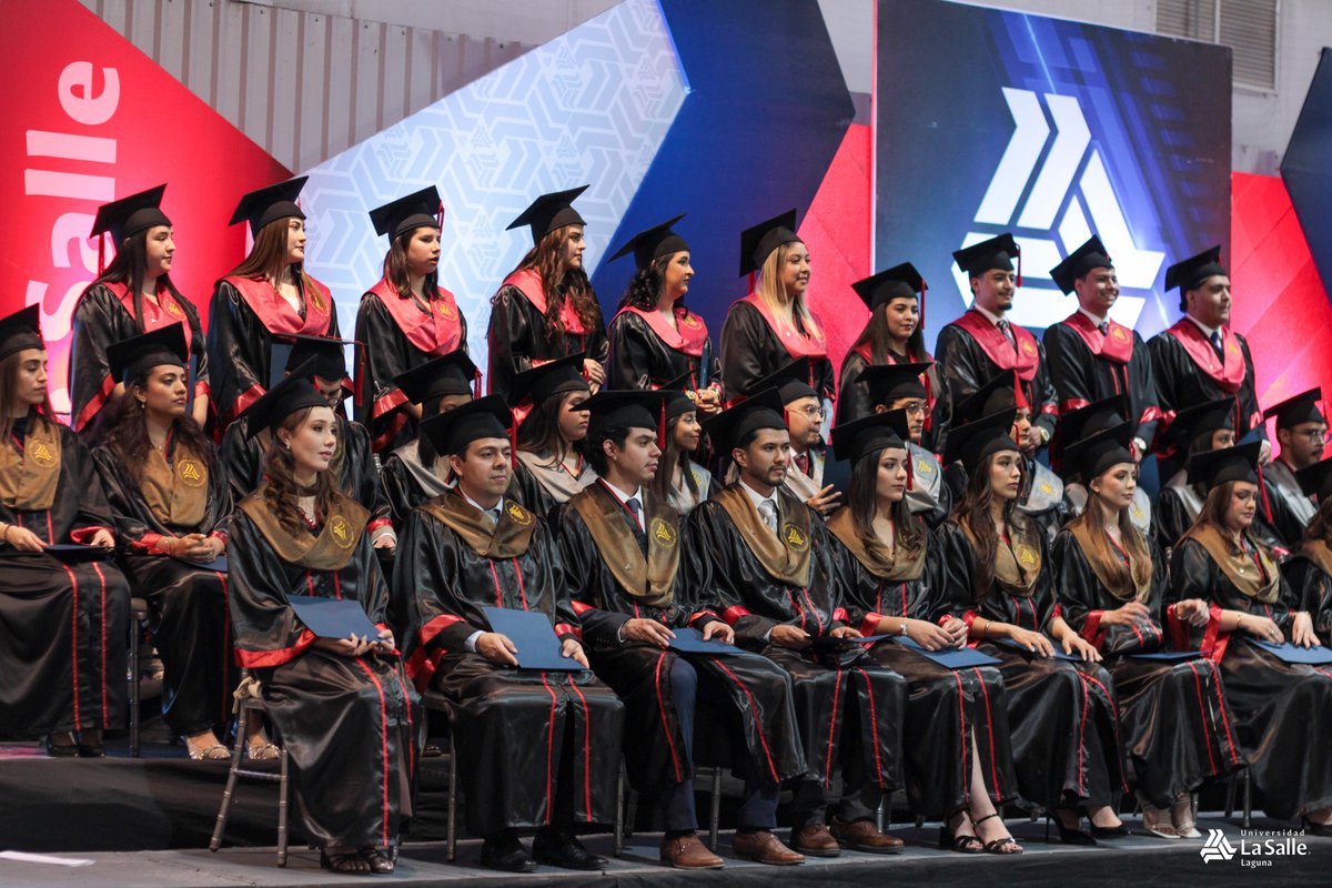 💥 MOMENTOS LA SALLE 2025 💥 En el mes de junio, celebramos la Ceremonia Académica de Graduación de nuestros #alumiLaSalle del Semestre Primavera 2025. 👩‍🎓👨‍🎓