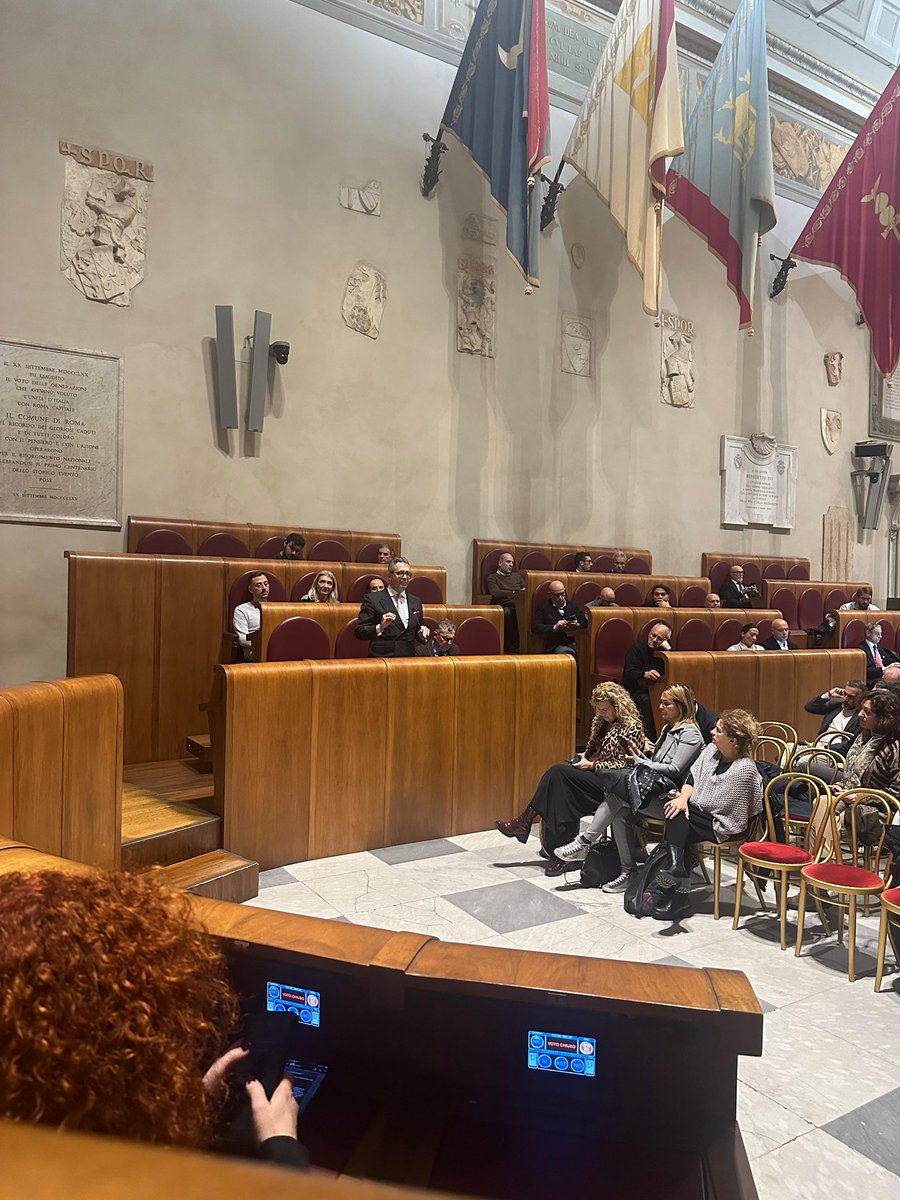 AlfredoCirillo3's tweet photo. Adunanza di fine anno nell’Aula Giulio Cesare della Giunta Capitolina per celebrare i tanti passi avanti fatti dal #smartcitylab di #romacapitale, #smartcity, #innovazione #transizionedigitale #Cybersecurity e #nis2 #RicostruiamoRoma https://t.co/z1IeqXvluT
