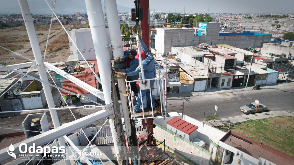 AyuntaTec2025's tweet photo. El equipo operativo de ODAPAS Tecámac realizó mantenimiento correctivo en el Pozo 8 de Jardines, cambiando las ligas de la junta Dresser en la línea de llenado del tanque elevado.

Esta acción eliminó fugas y mejora el aprovechamiento del agua https://t.co/maaRREvgjF