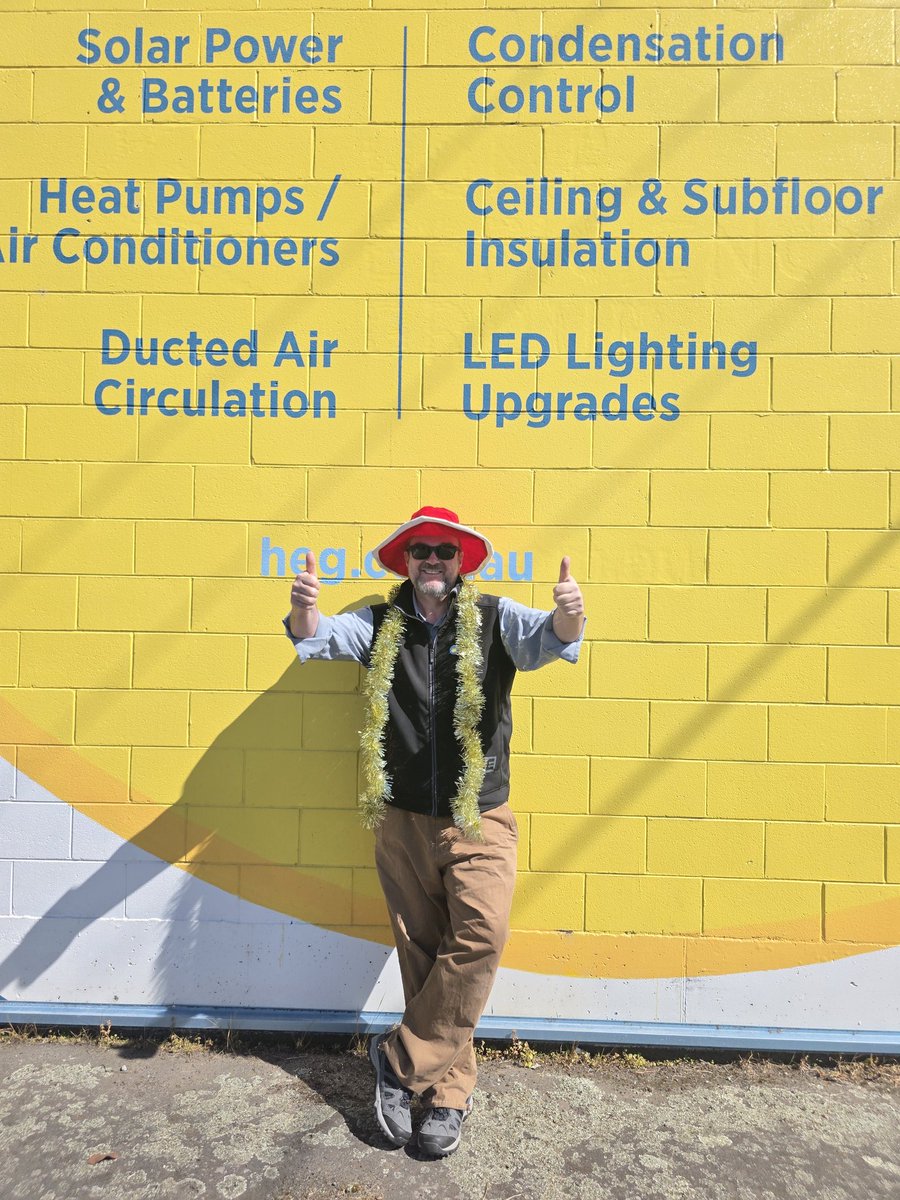Home_Efficiency's tweet photo. Wishing everyone a safe and relaxing festive season, and a new year full of endeavour and reward. https://t.co/BaV4x6olOP