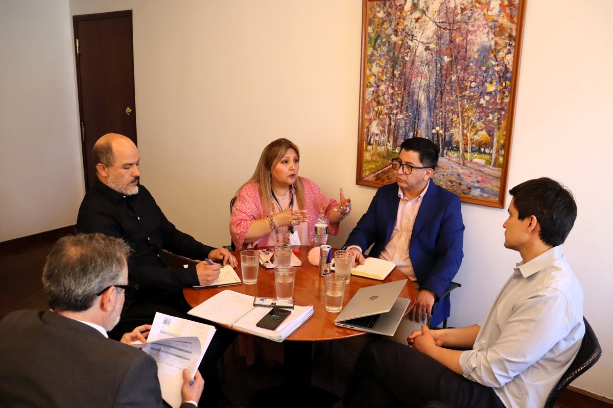 anefchile's tweet photo. ANEF acompañó a #ANFUTEL en reunión con jefe de gabinete del Ministro de Transportes y Telecomunicaciones, para abordar no renovaciones y desvinculaciones en #SUBTEL y recibir claridad sobre proceso de reestructuración.
Por #ANEF, asistió secretario general, Carlos Insunza. https://t.co/XOT6Z6PjzB