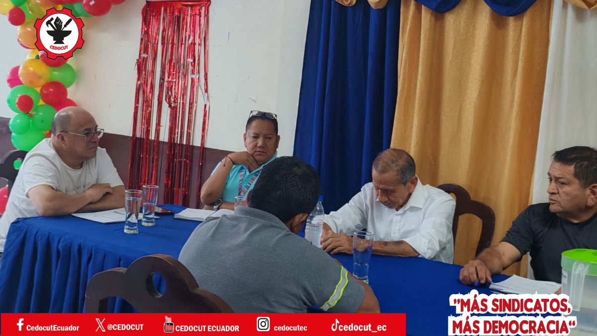 CEDOCUT's tweet image. Edwin Bedoya Ramírez, presidente nacional de la CEDOCUT‑FUT, se reunió con el Sindicato de Trabajadores del Municipio de Manta 🤝 para tratar la negociación colectiva y la situación sindical del cantón 🗣️📋. ¡Unidad y acción por derechos laborales! ✊🏽⚖️ #CEDOCUTFUT #TrabajoDigno