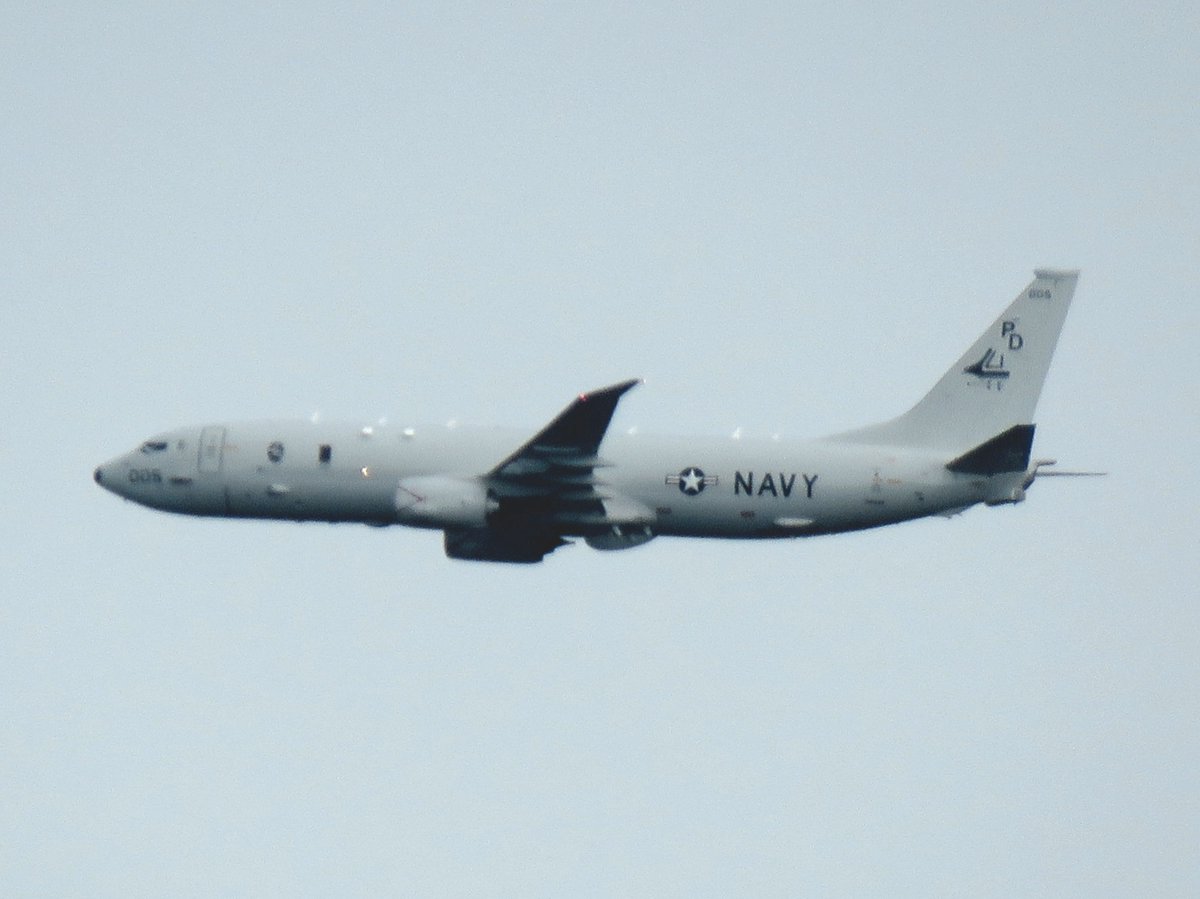 Borrowed7Time's tweet photo. AT LAST!
The rain finally stopped & the sun even showed itself a bit through the clouds. A NAS Whidbey Island P-8A (#AE689C) came down to do some practicing & I was ready.
@sipjack1776 @LadyAstroJet @norb420 @toystark6886 https://t.co/686gCHag7w