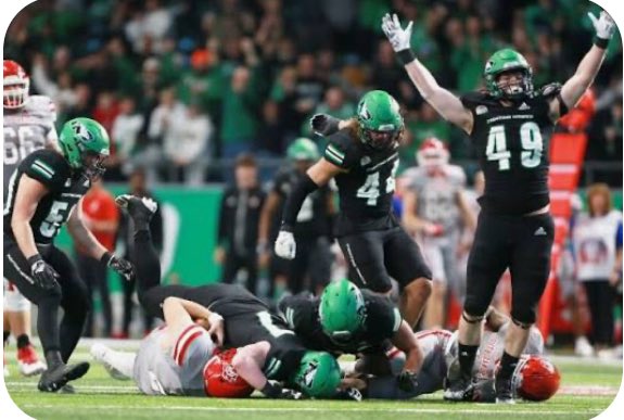 Blessed to receive my fifth Division 1 offer from The University of North Dakota 
AGTG🙏🏾
<a href="/Tyson_Mav/">Tyson Maeva</a> 
<a href="/UNDfootball/">North Dakota Football</a>