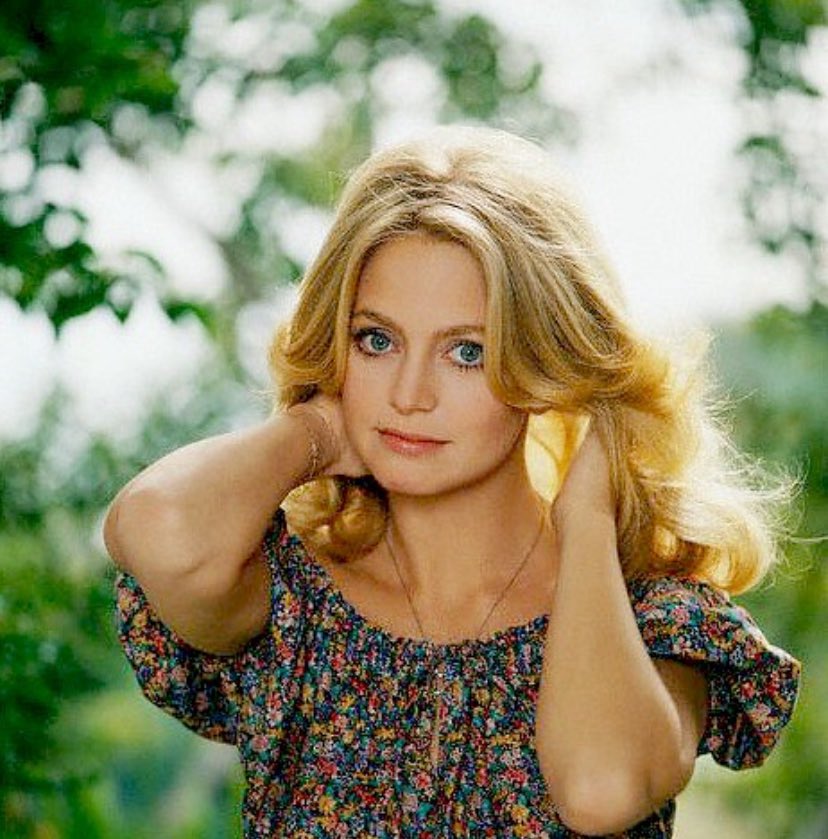 MarMadVic's tweet photo. #FlasbackFriday and #FetishFriday #milf goddess of the hour Goldie Hawn!😍🔥😈🥵 https://t.co/94ki9KQcdl