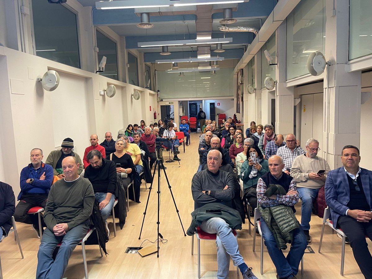 Consulado General de Venezuela en Bilbao tweet media