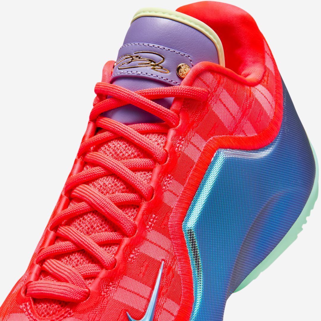 TheSiteSupply's tweet photo. Coming Soon: Nike LeBron 23 “Stocking Stuffer” 🎄

💵 $210
🗓️ December 26th https://t.co/0kZmu2OjmV