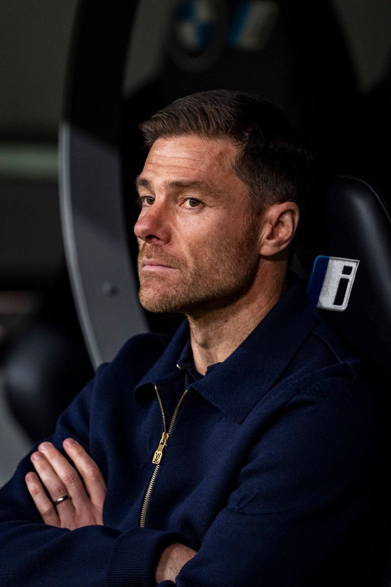 🚨🚨🚨🚨🚨🚨 عاجل — رومان مـولينا:

منذ 3 أو 4 أسابيع، الإدارة تخلت عن تشابي ألونسو تمامًا. 

لا أعرف ما هي الشرارة الأولى، لكن لدي بقية الأسباب، وستصدمكم حماقة ما يجري. 

من خلال تسريبات إعلامية منظمة، يقولون: " المدرب يريد السيطرة كثيرًا " كأن النادي يريد أن يلعب لعبة " فوتبول