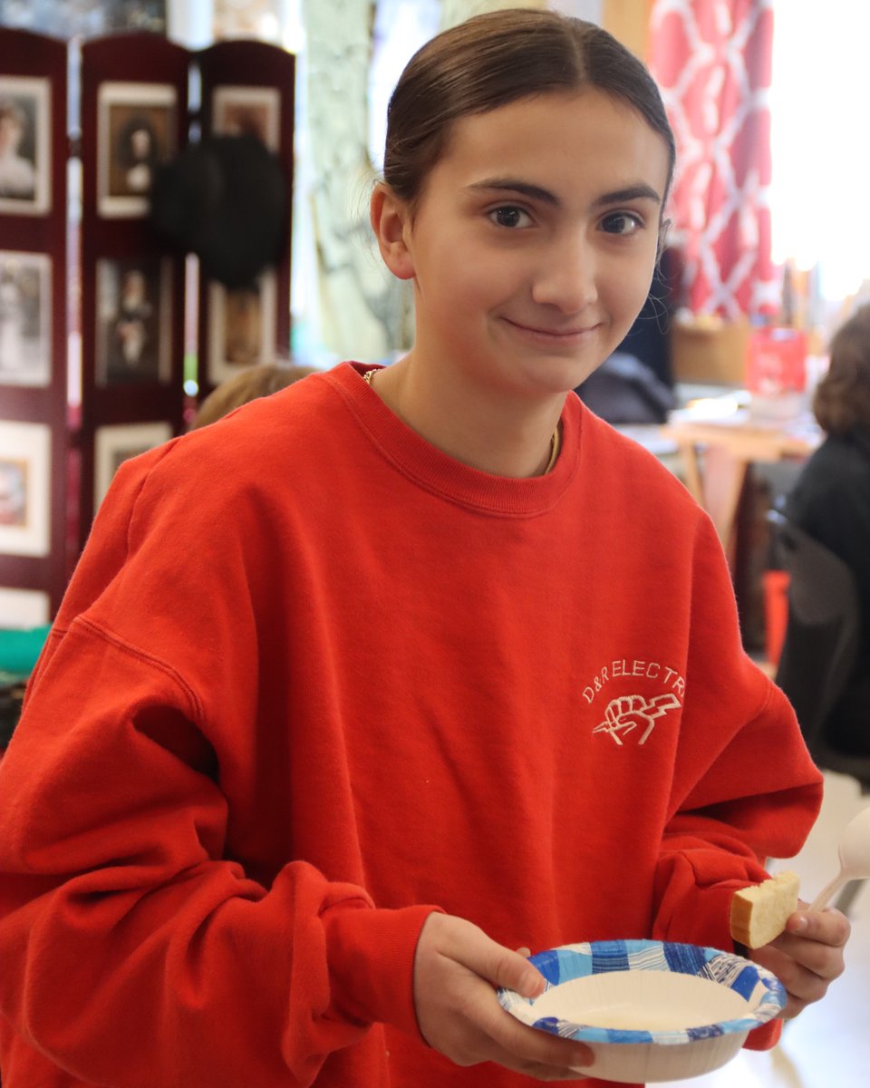 TimberlaneMS's tweet photo. 8th graders on Teams Atlas and Constituents stepped into the world of A Christmas Carol—and bravely sampled some teacher-made gruel straight from Dickens’ era (don’t worry… they made sure it was edible!).

#GruelChallenge #8thGradeELA #AChristmasCarol #LearningCanBeFun https://t.co/1i0rD82hMf