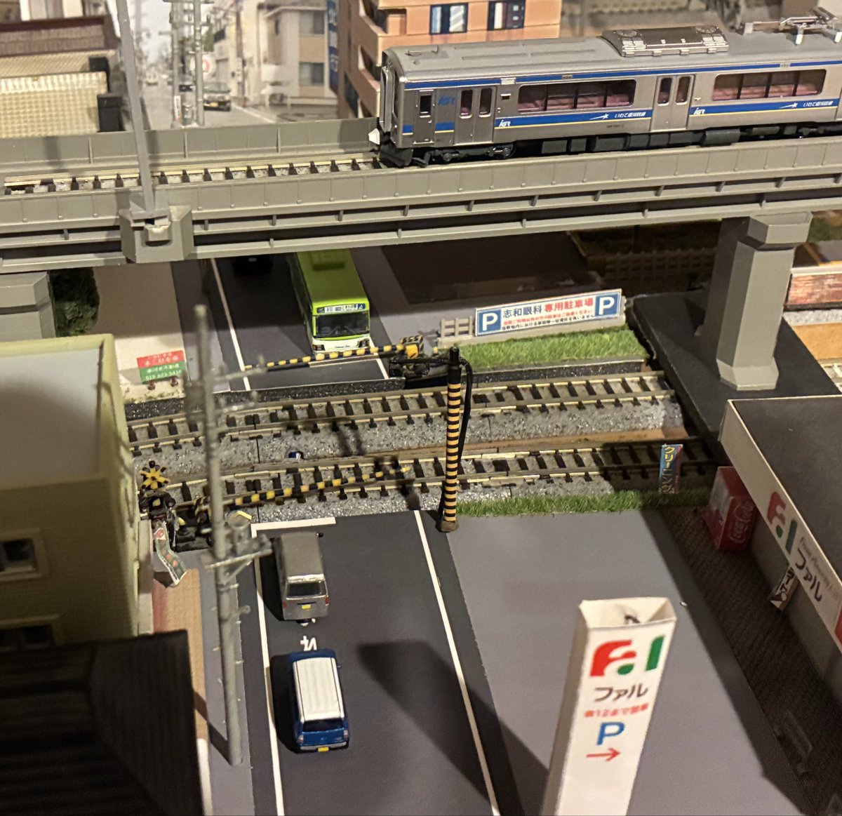 山田線連続立体交差事業
いよいよ大富豪が強制執行し始めた。
この先バイパスにぶつかるんですけど。
志和眼科🅿️大丈夫か
てかもう試運転、てか電化、銀河鉄道？
#ファル復活　#単線連立　#東武野田線