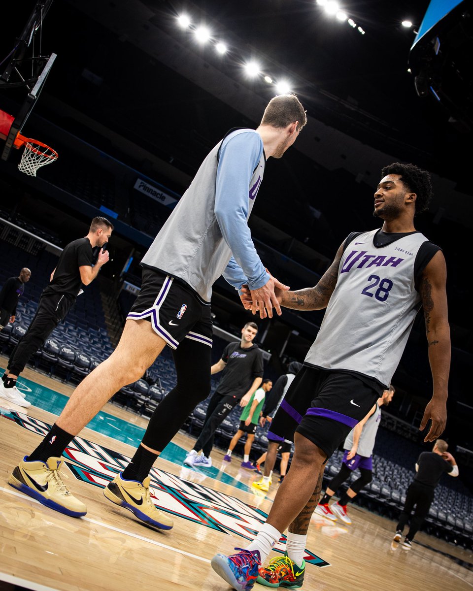 SHOOTAROUND ✅
#TakeNote