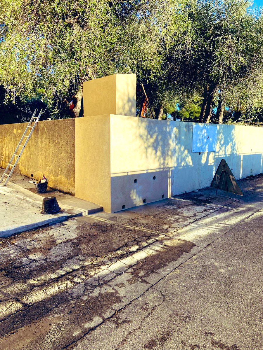 PRPT06's tweet photo. Réparation d’un mur de soutènement à #sclos de #contes06 
Tout beau, tout neuf ! https://t.co/zLtxTidMnQ
